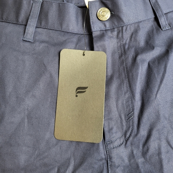 NWT Fabletics Men's High Side Chino Pants Blue 32x32 34x32 $95 MSRP Casual - Picture 4 of 9